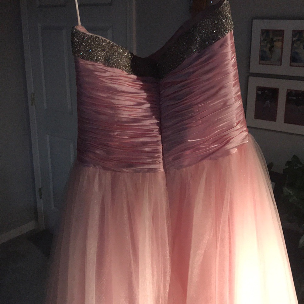 Dress - Picture 2 of 4